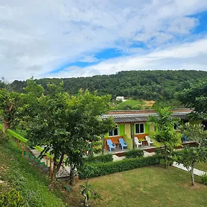 Hill At Lanta Maison d'hôtes Ko Lanta